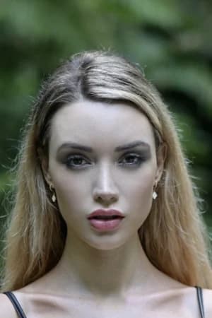 Julia Milano fotoğraf 1